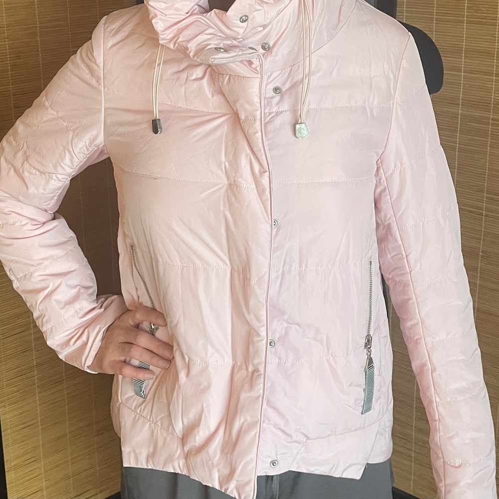 Women’s pale baby pink zipper jacket with hood medium